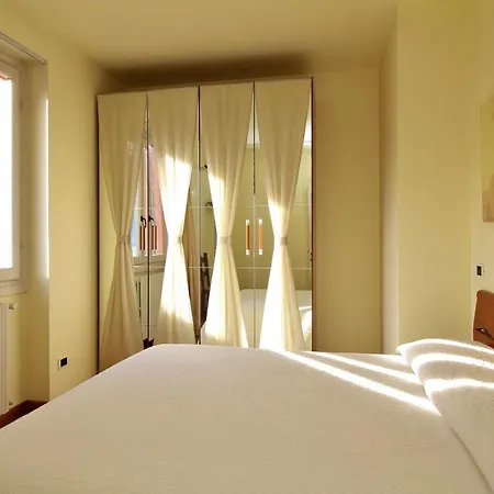 Sleeps 6 شقة ميزّيجرا